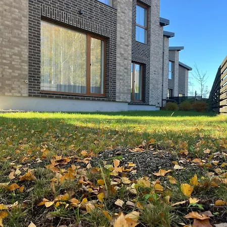 Town House Ii Дом отдыха *